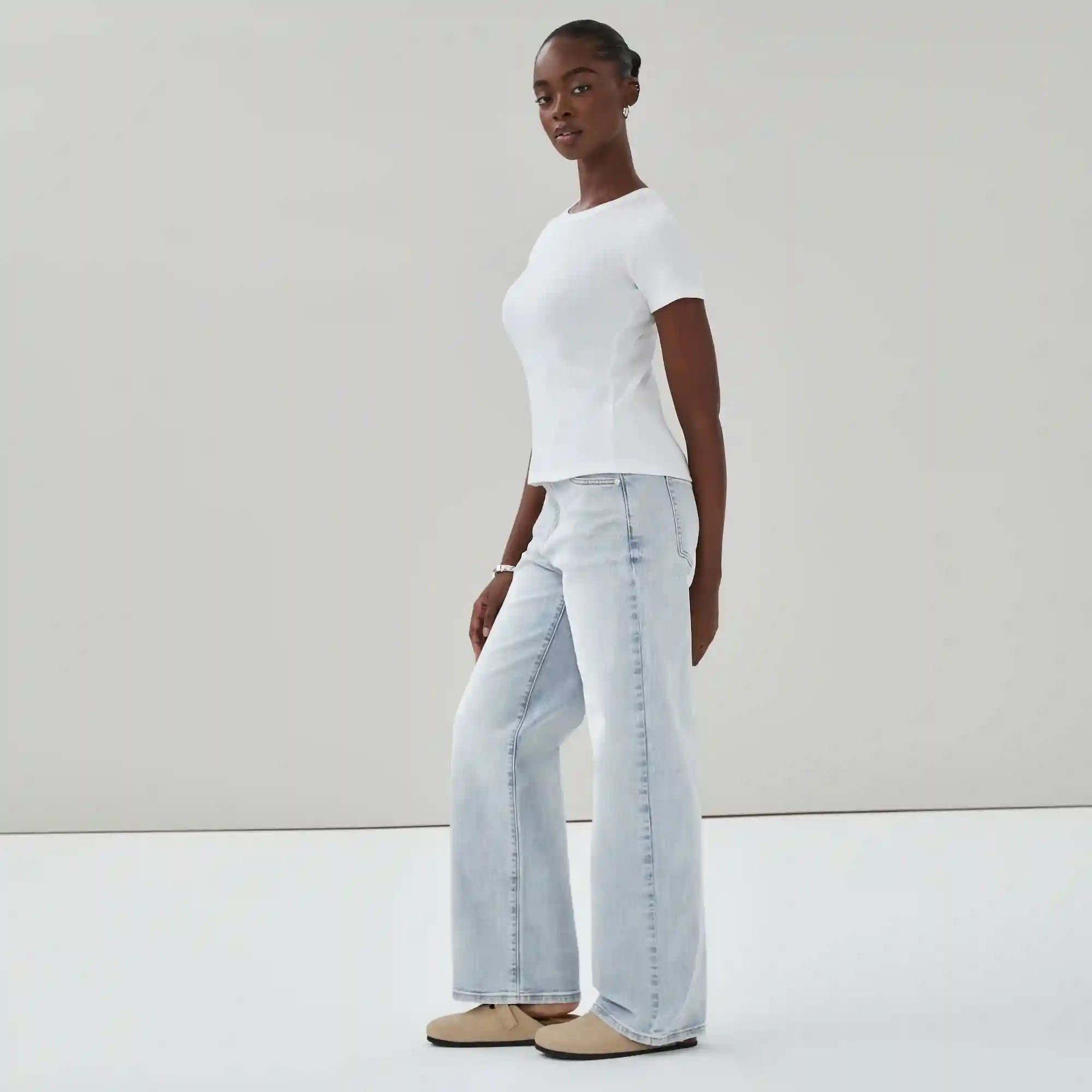 Wide Leg Light Wash Jean