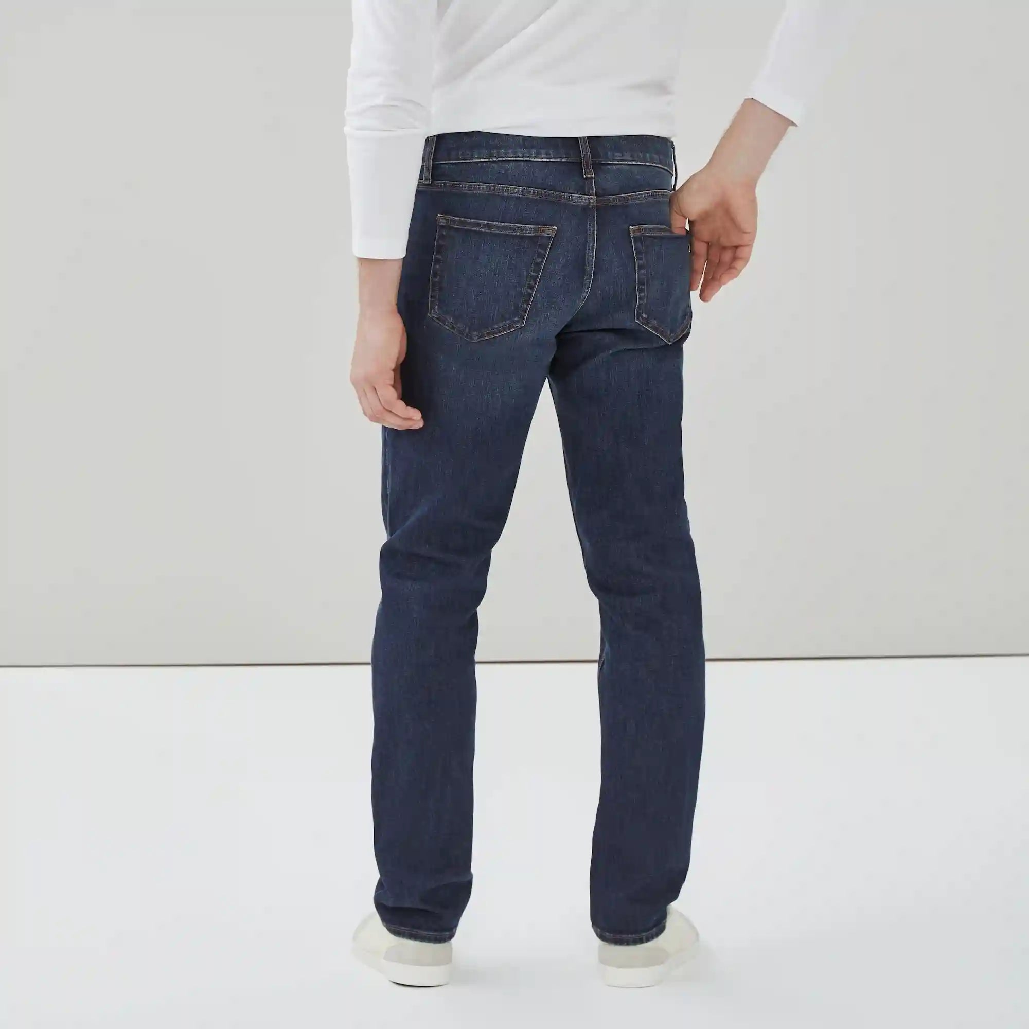 Men's Dark Wash Straight Fit Jean