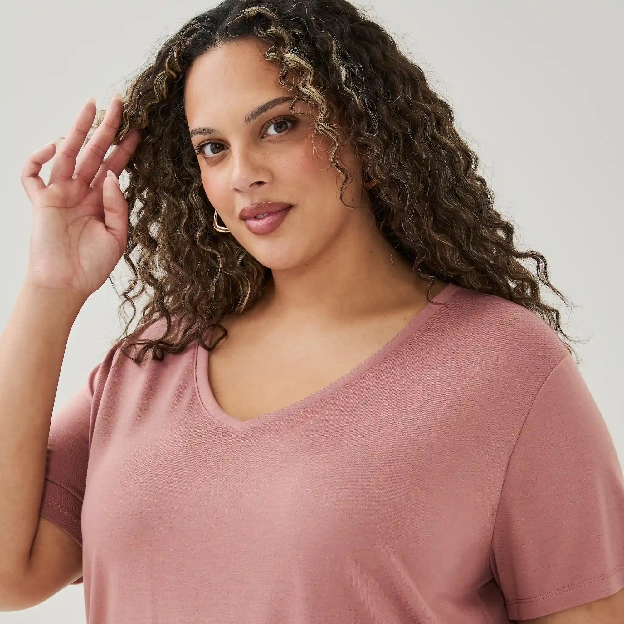 Women+ Relaxed V-Neck T-Shirt
