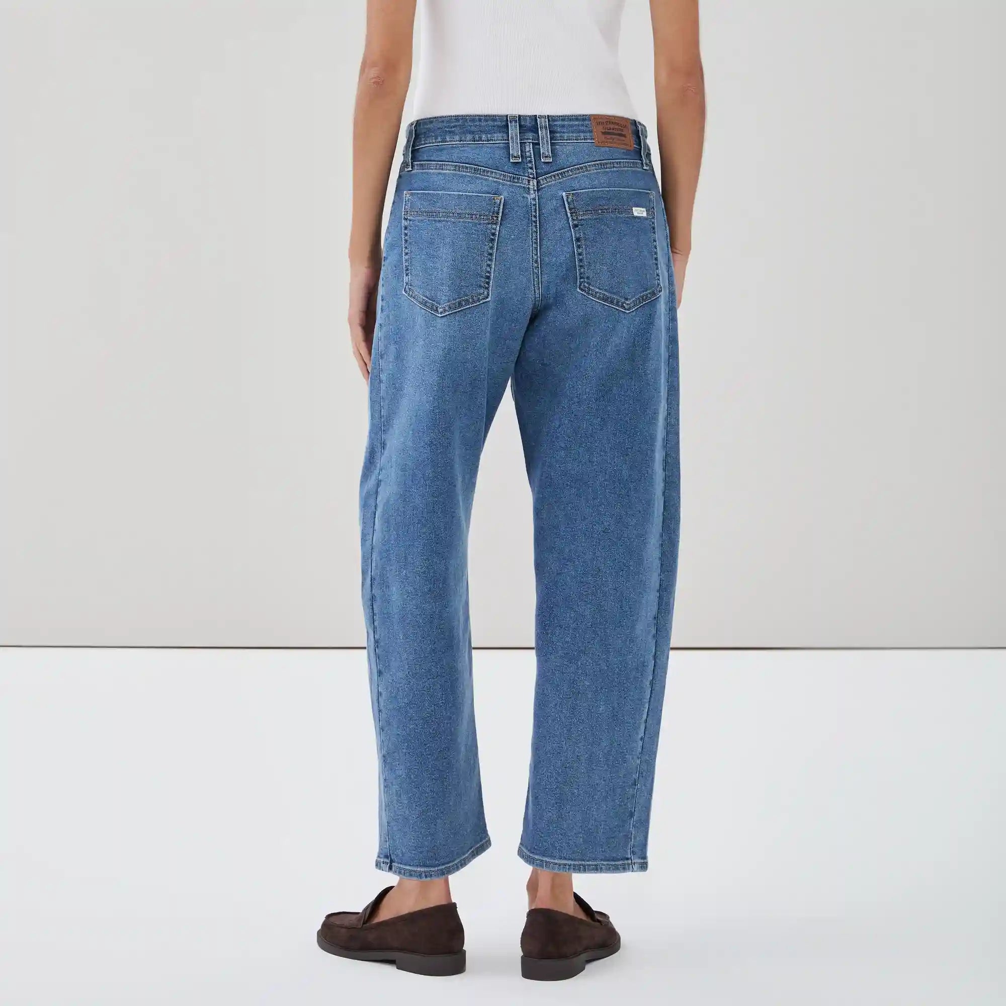 Levi Strauss Signatureâ¢ Gold Barrel Jean
