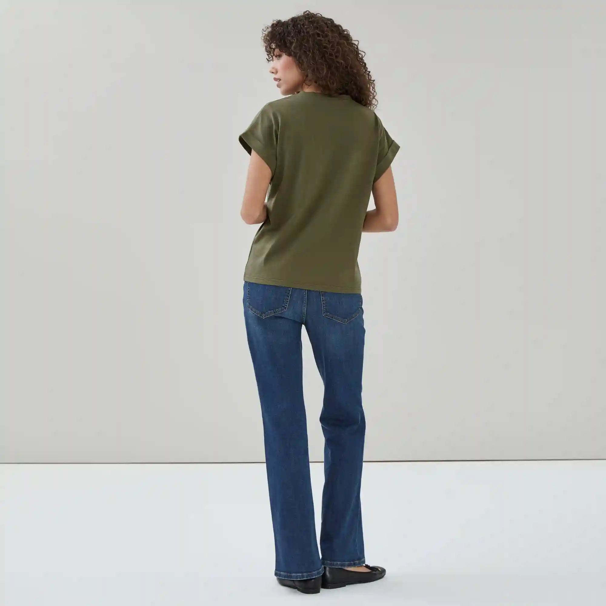 Novelti Classics Split Neck T-Shirt