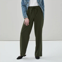 Wide Leg Pull-On Suit Pant