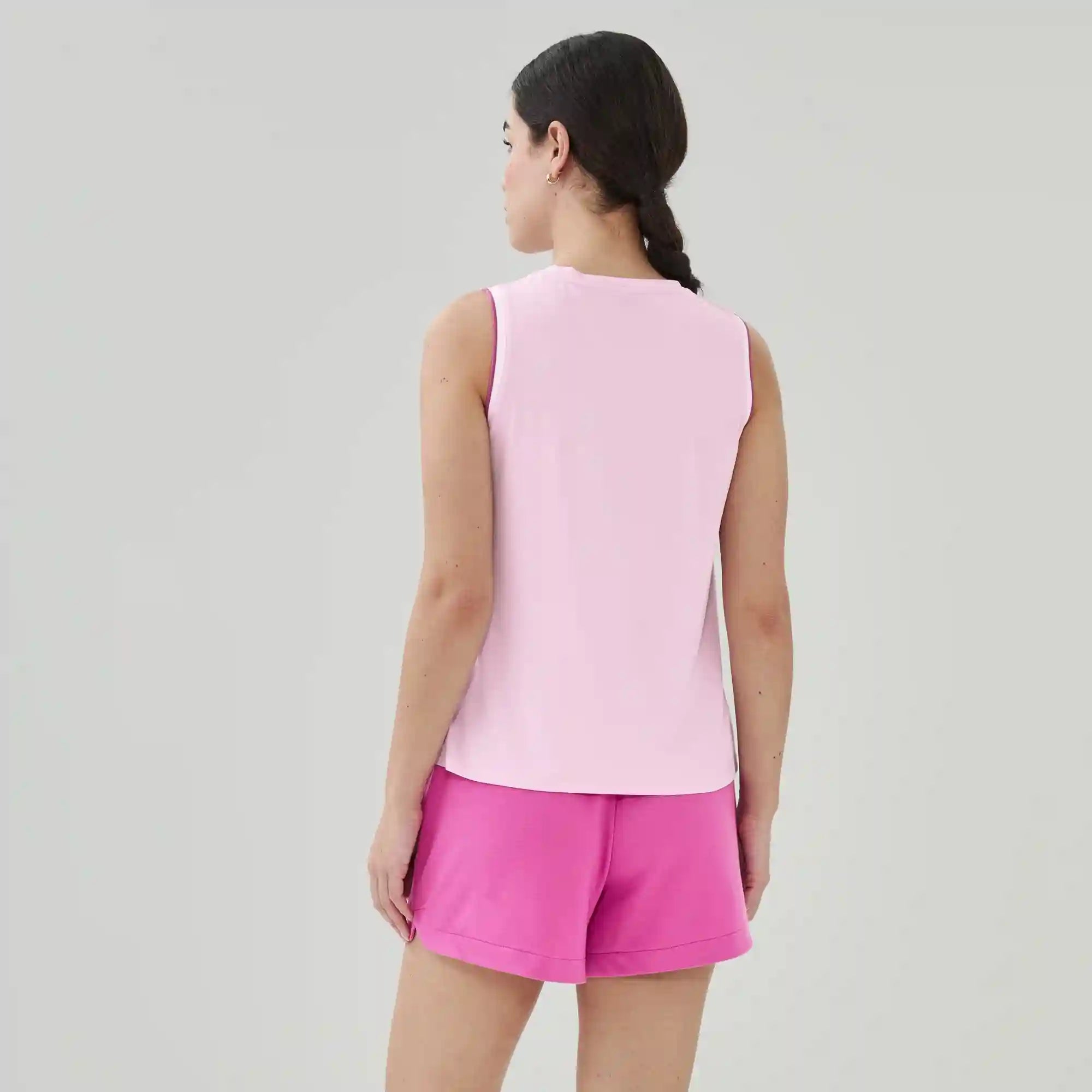 Active Moisture-Wicking Muscle Tank