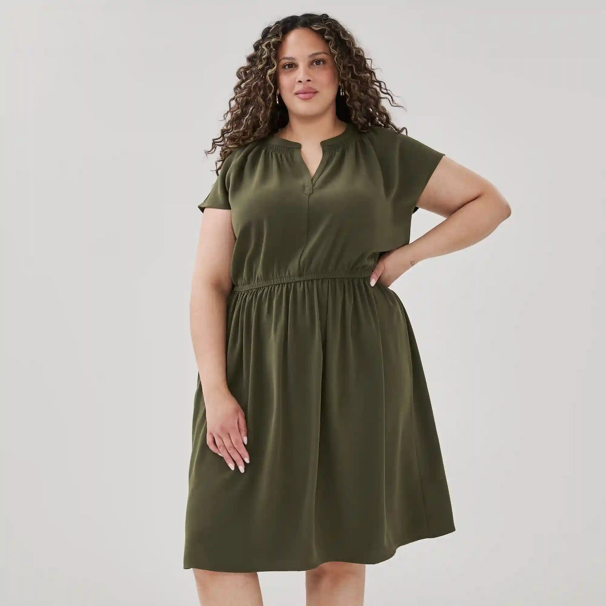 Women+ Crepe Short Sleeve Dress