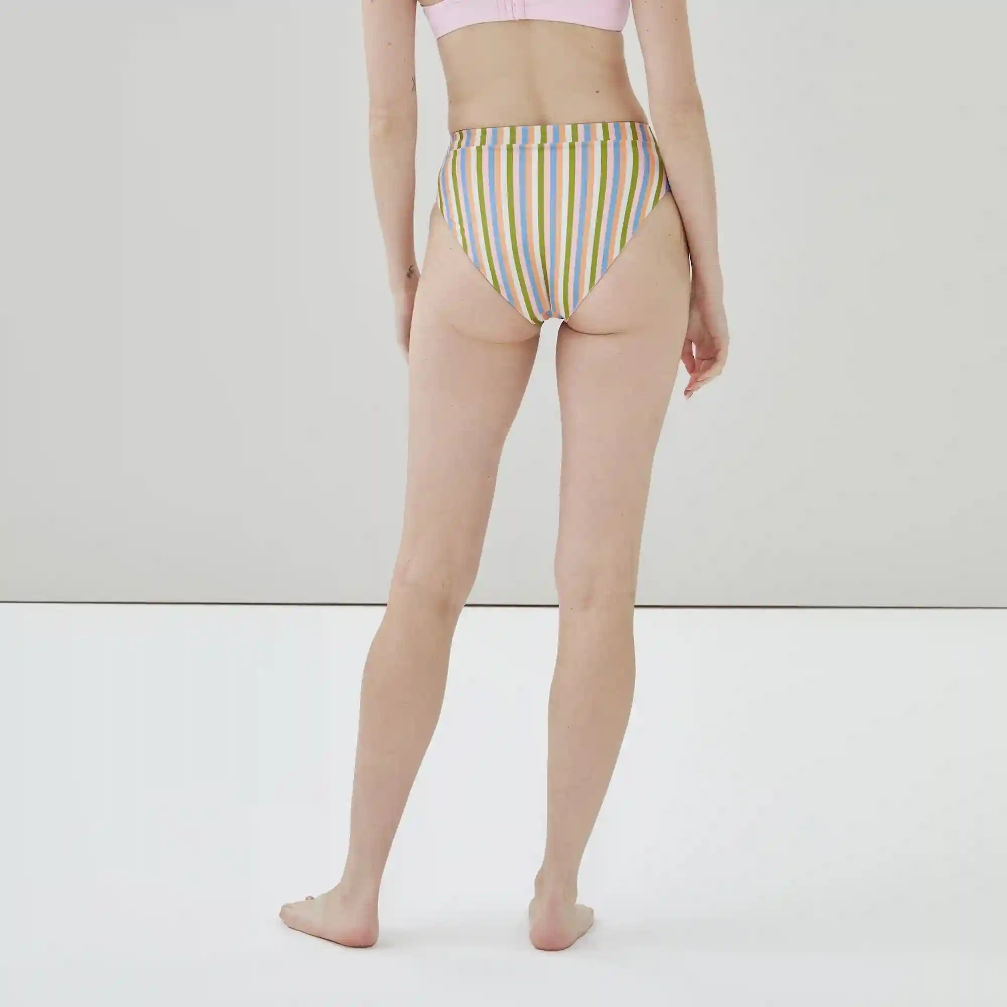 Reversible Swim Bottom