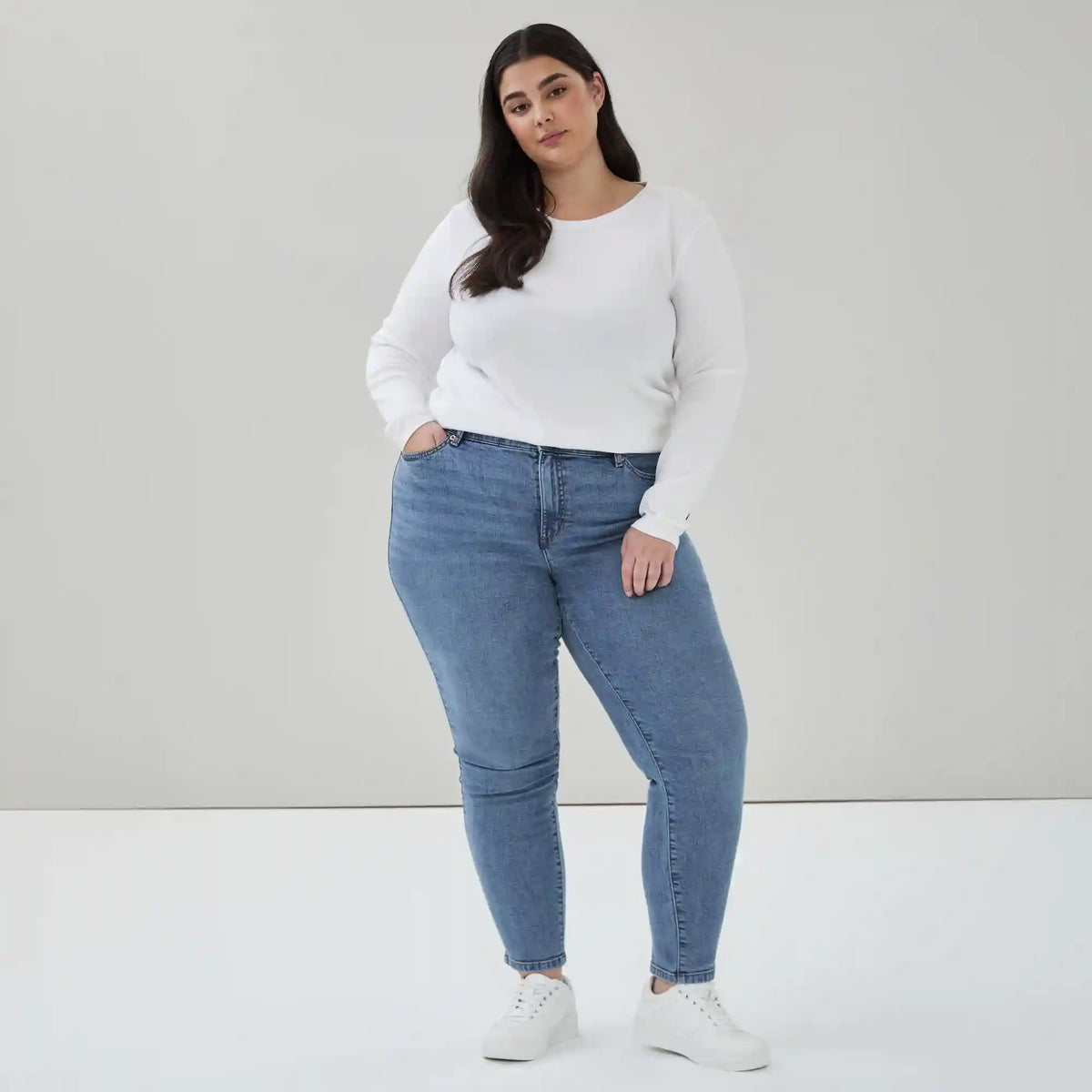 Women+ Medium Wash Classic Slim Fit Jean