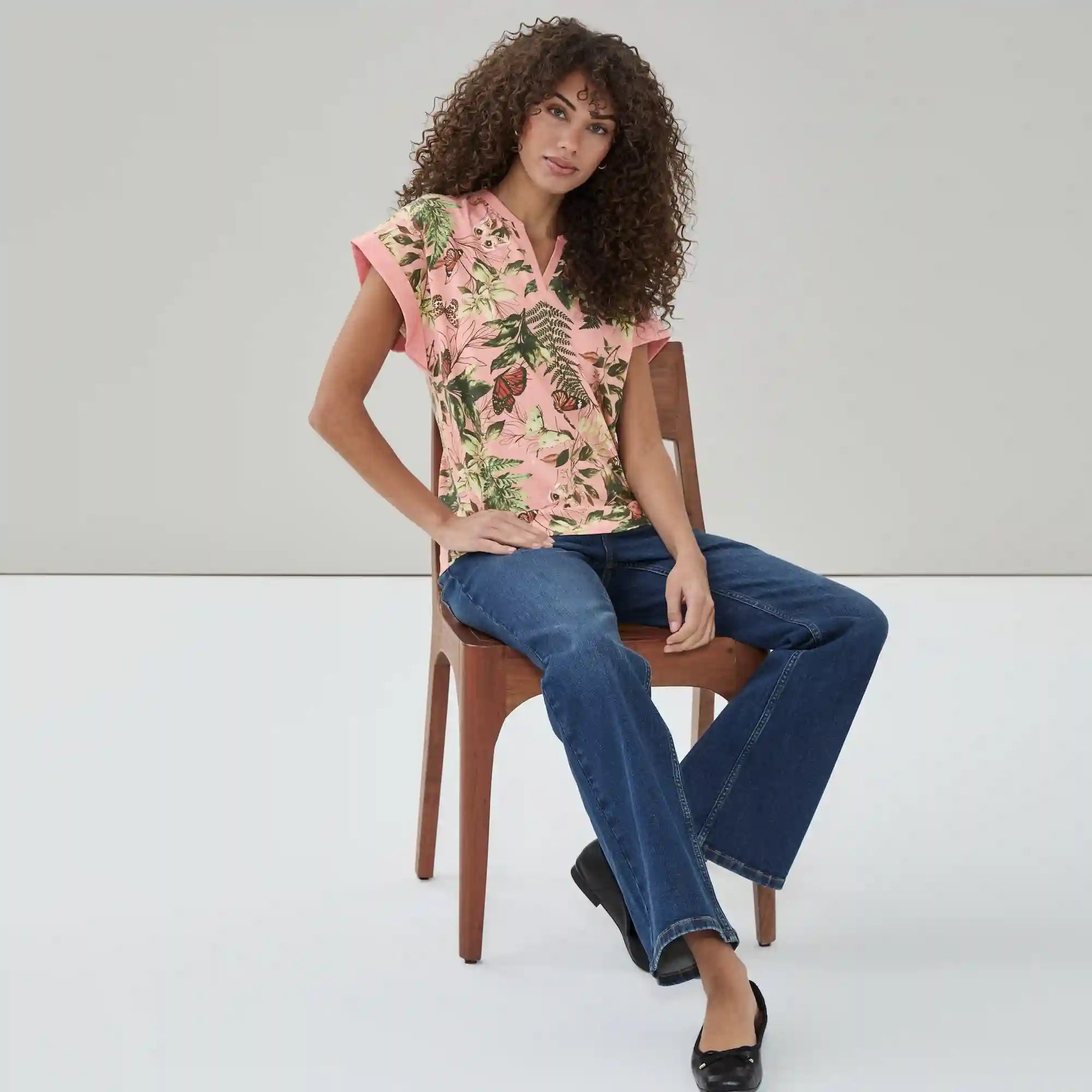 Novelti Classics Split Neck T-Shirt