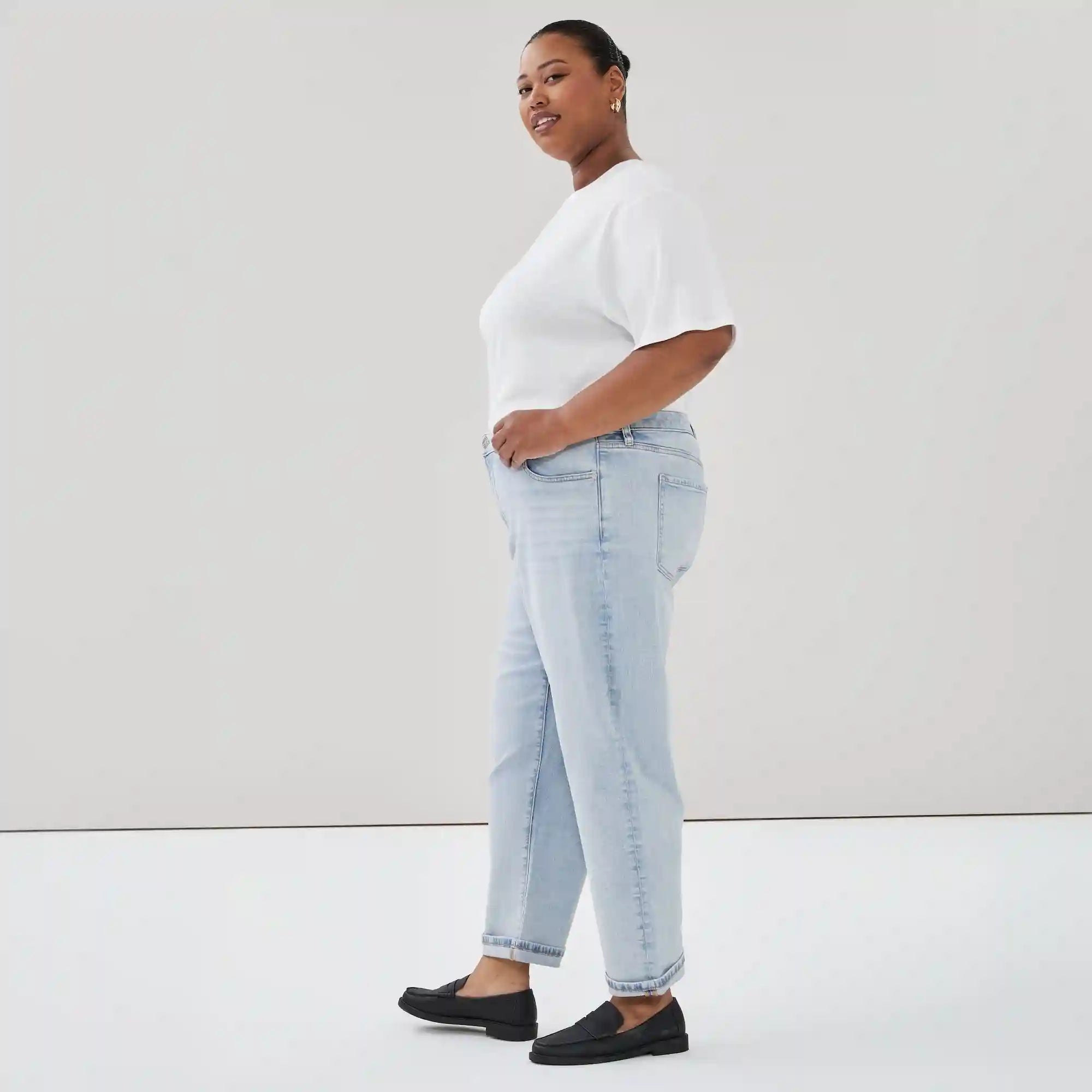 Women+ Mid Rise Relaxed Fit Jean