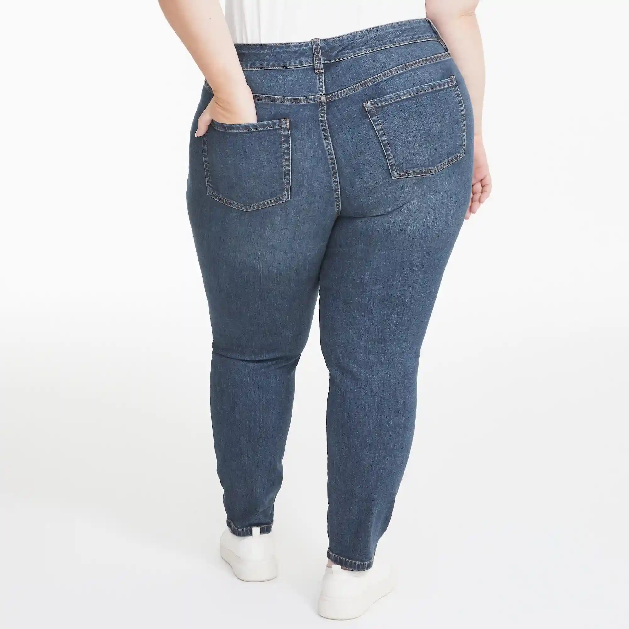 Women+ Mid Rise Skinny Jean
